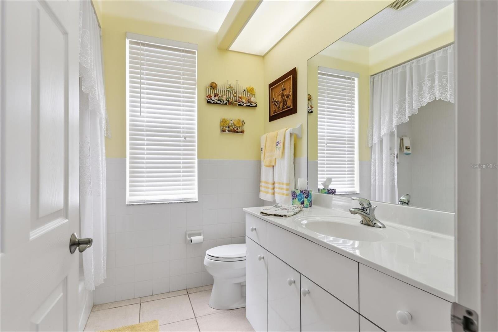 5608 EASTWIND DR — photo 27