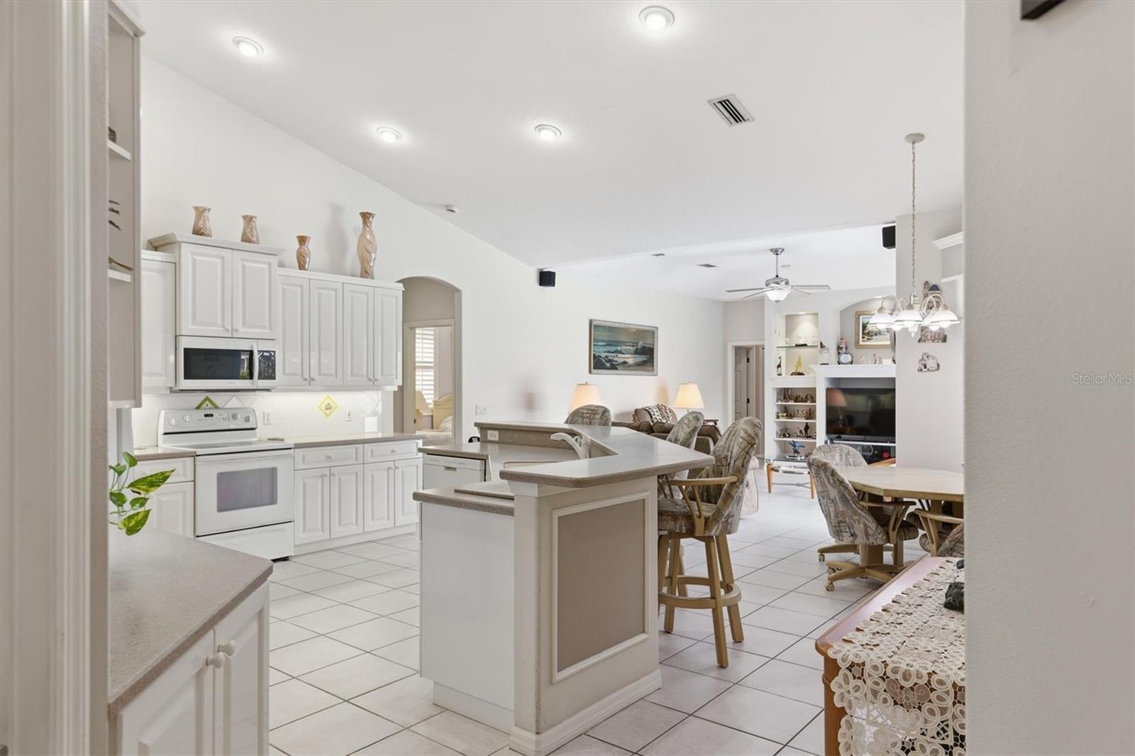 5608 EASTWIND DR — photo 14