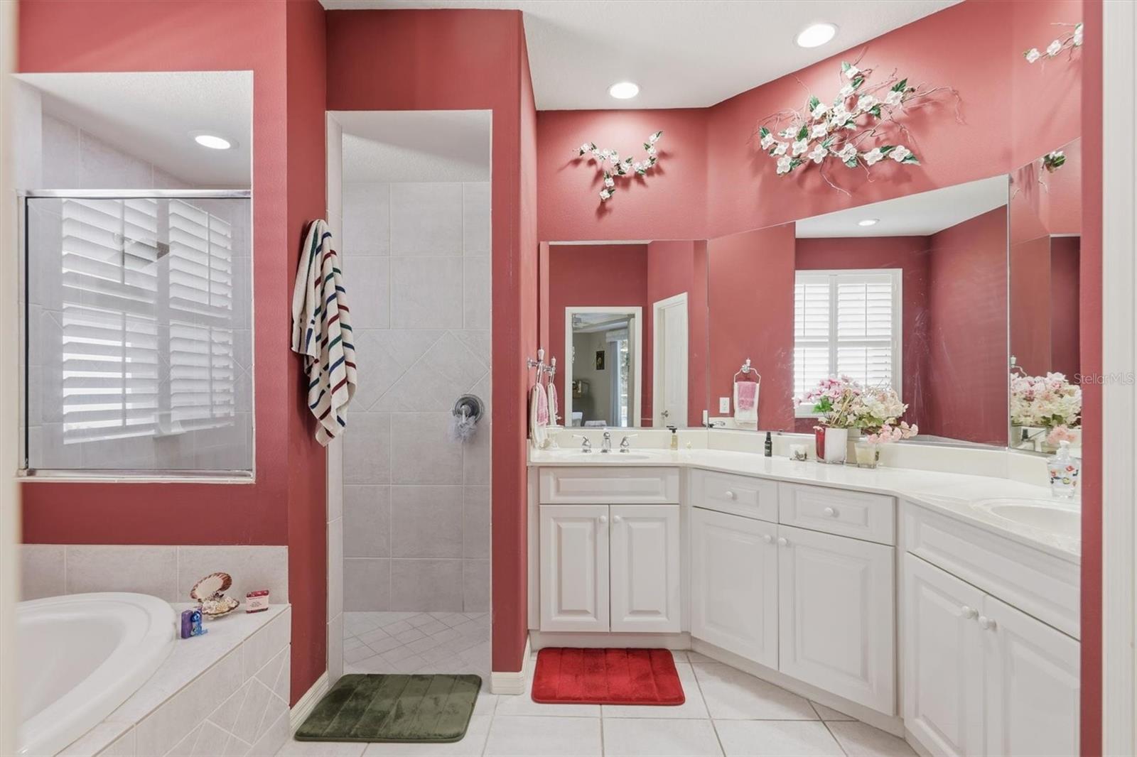 5608 EASTWIND DR — photo 25
