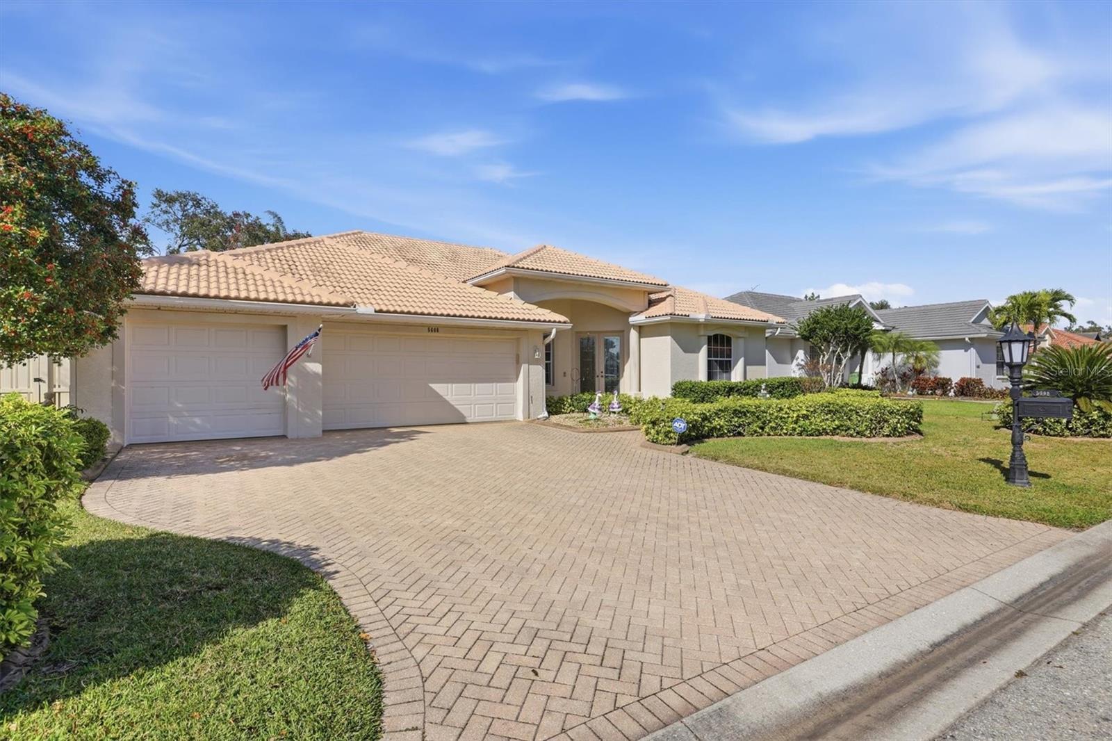 5608 EASTWIND DR — photo 3