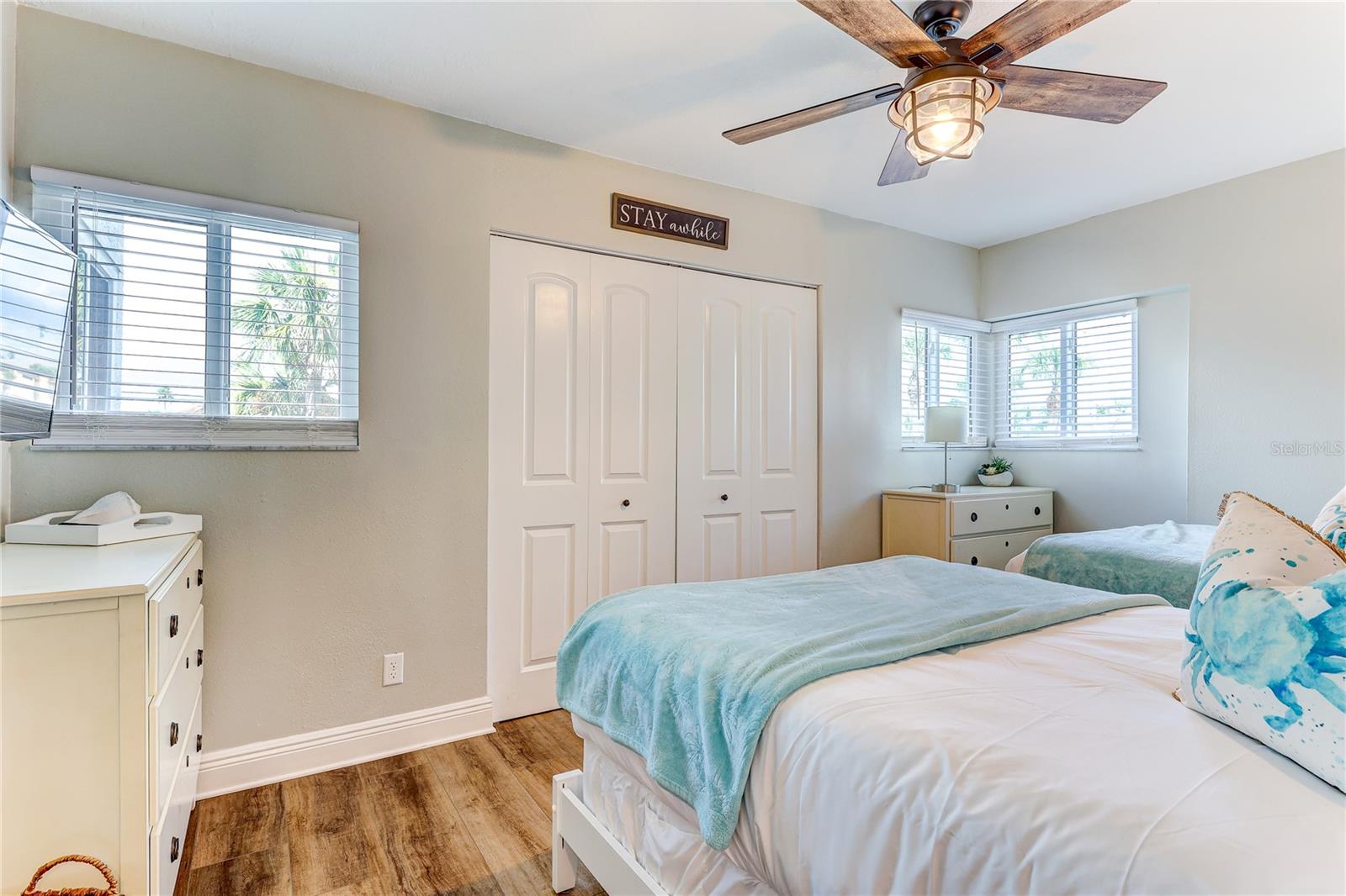 16332 GULF BLVD #1C — photo 37