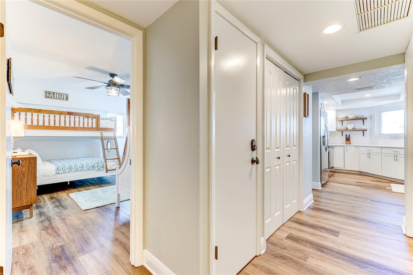16332 GULF BLVD #1C — photo 24