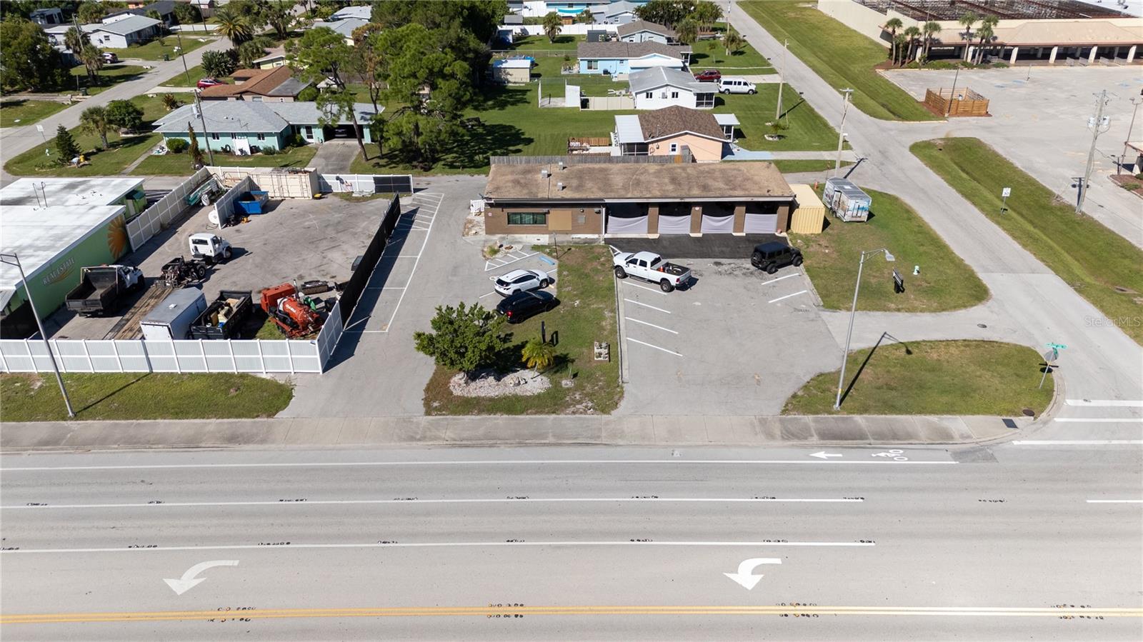 334 S INDIANA AVE — photo 5