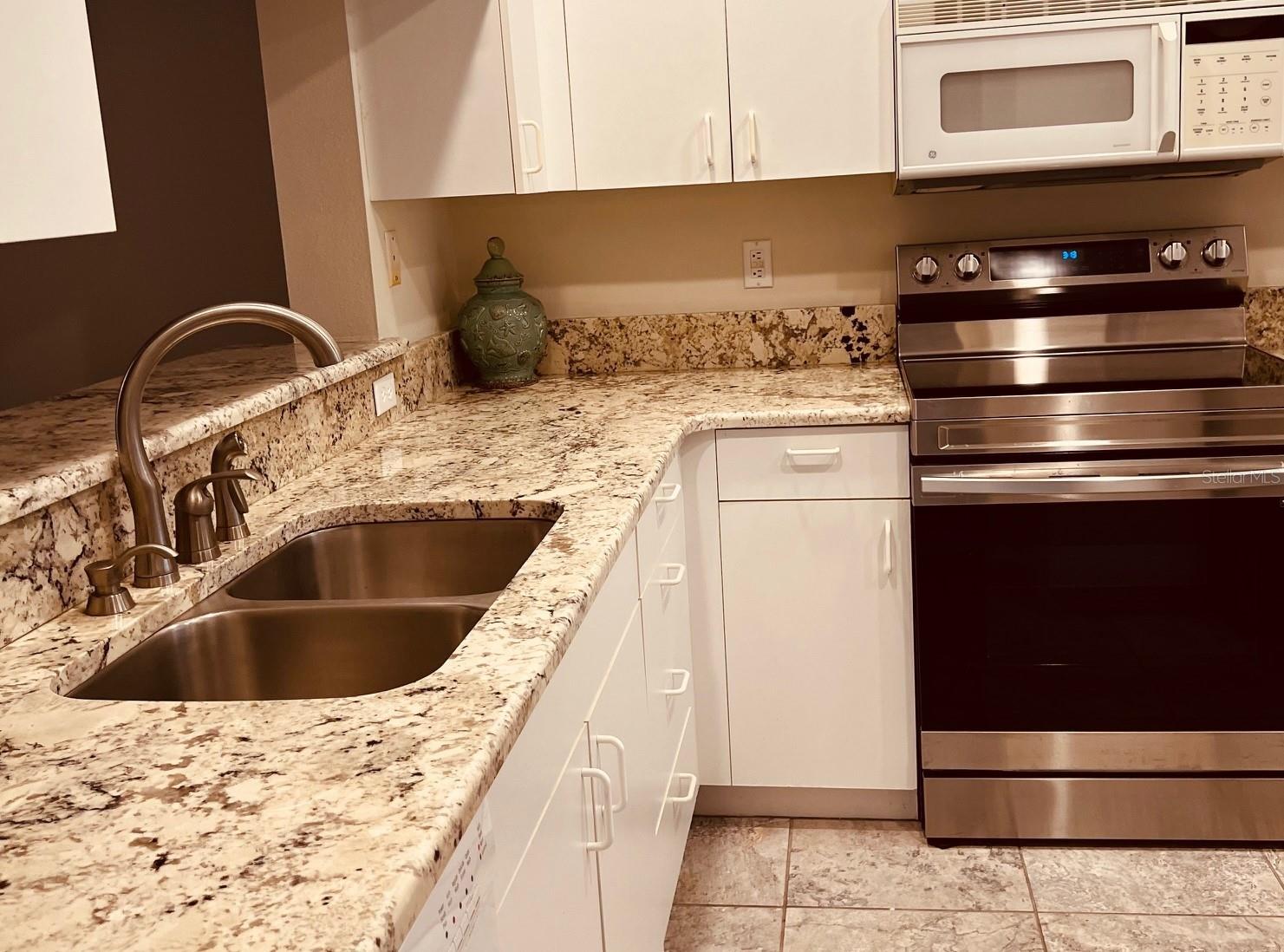 9630 CLUB SOUTH CIR #6201 — photo 3