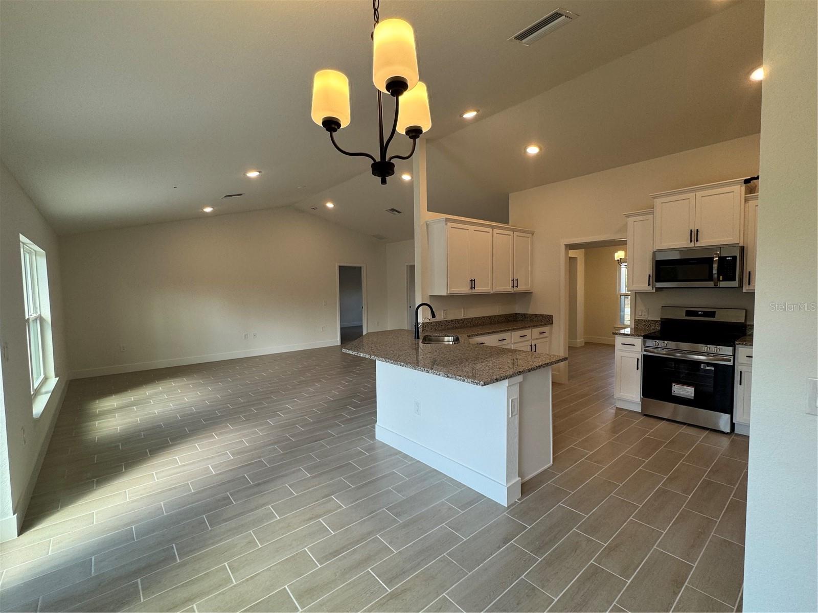 7933 TROPICAIRE BLVD. — photo 3