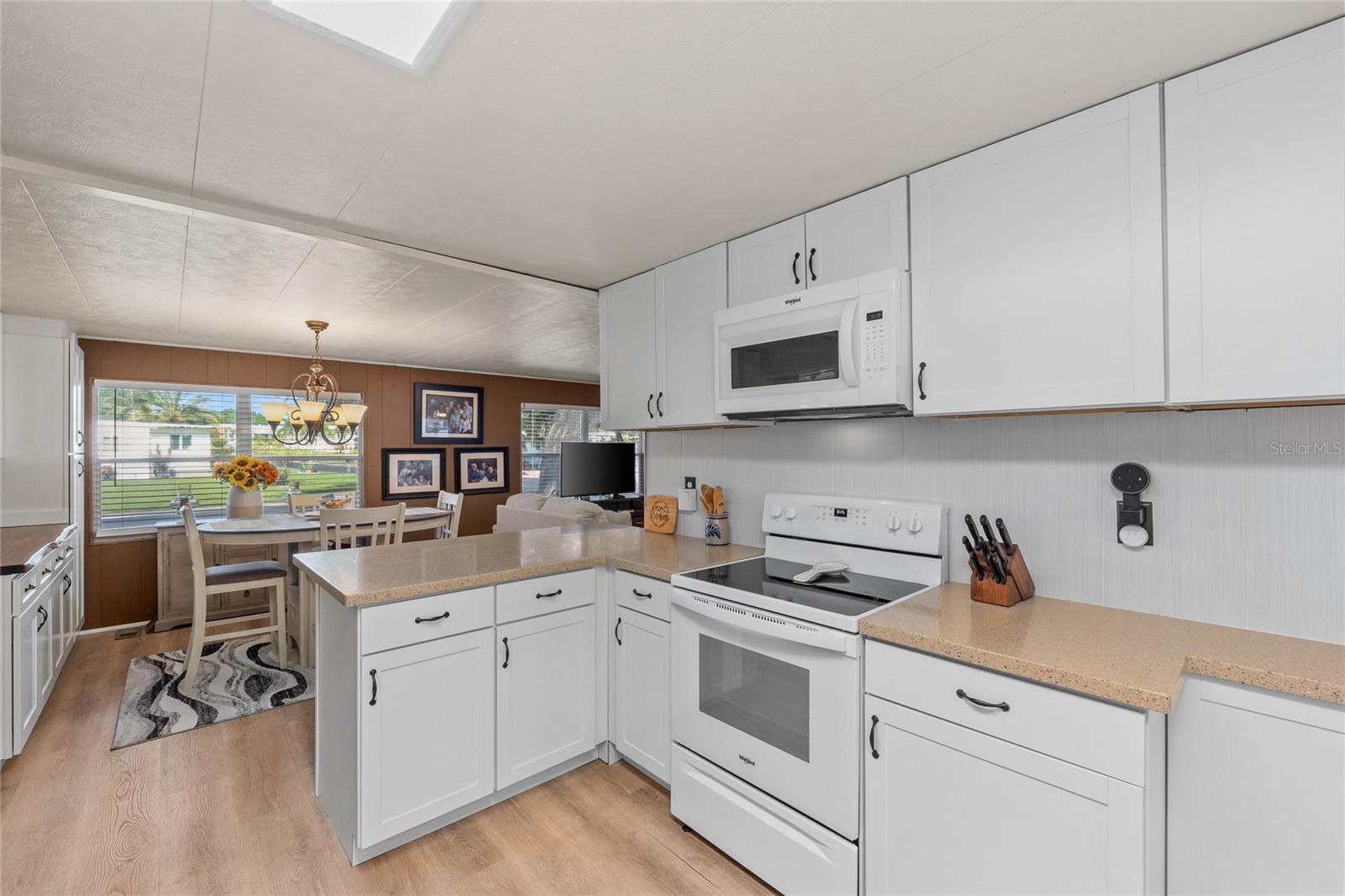 288 SALEM AVE #3 — photo 2