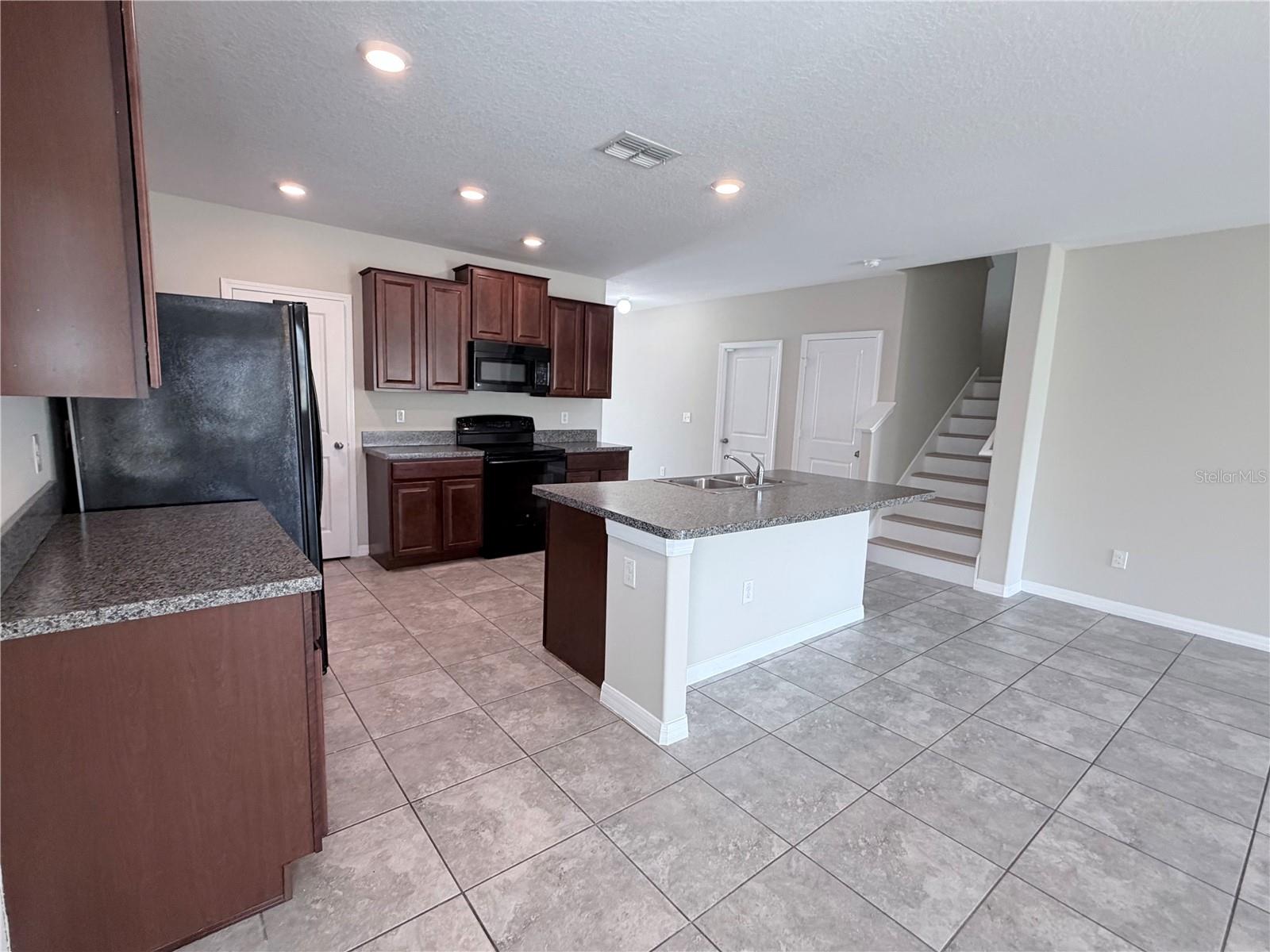 10013 CRESTED FRINGE DR — photo 6
