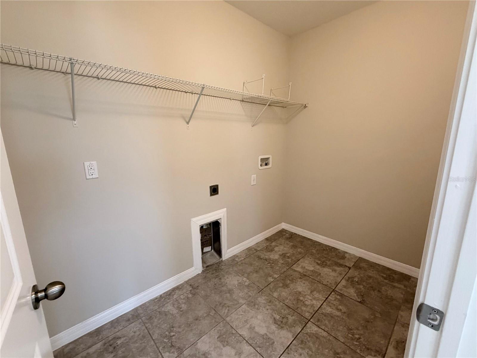 10013 CRESTED FRINGE DR — photo 9