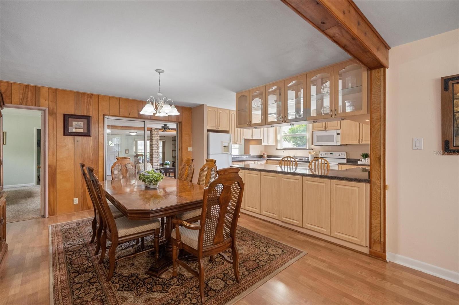 1520 S RICHARD AVE — photo 4