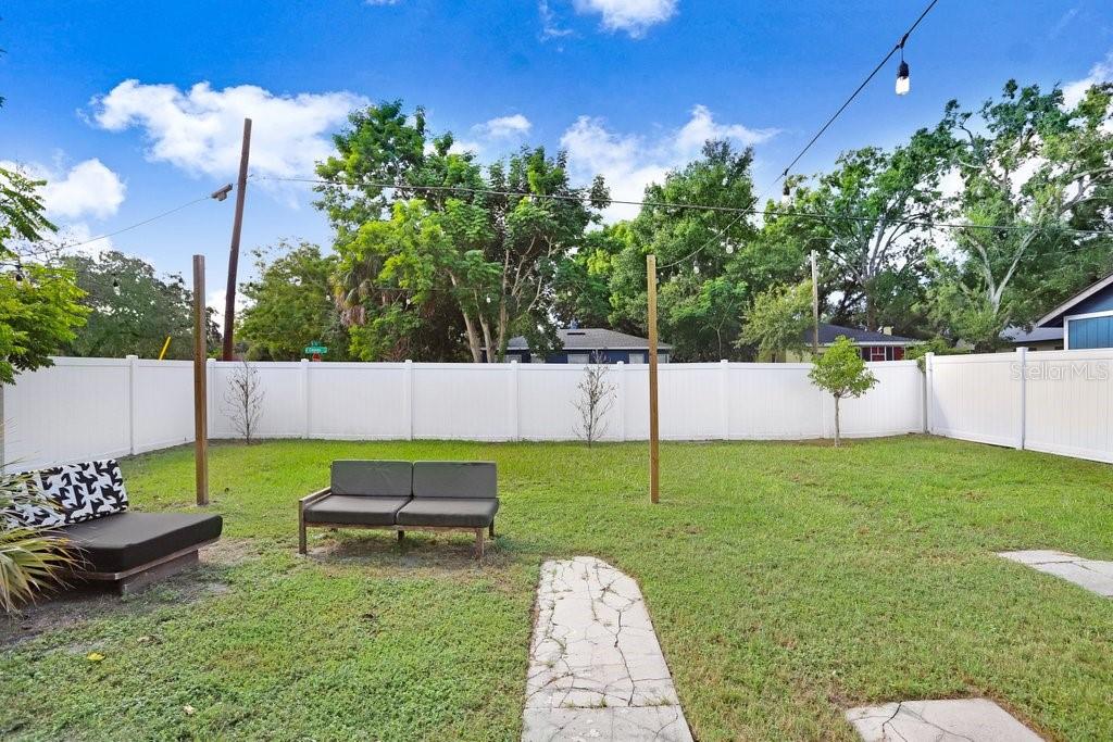 1811 E PALIFOX ST — photo 14