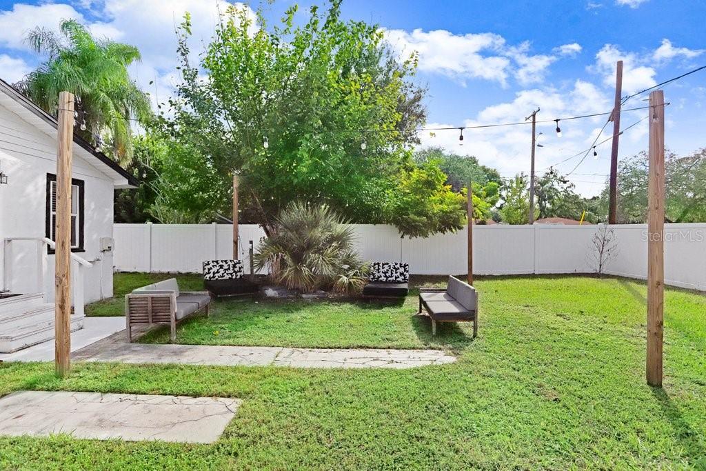 1811 E PALIFOX ST — photo 15