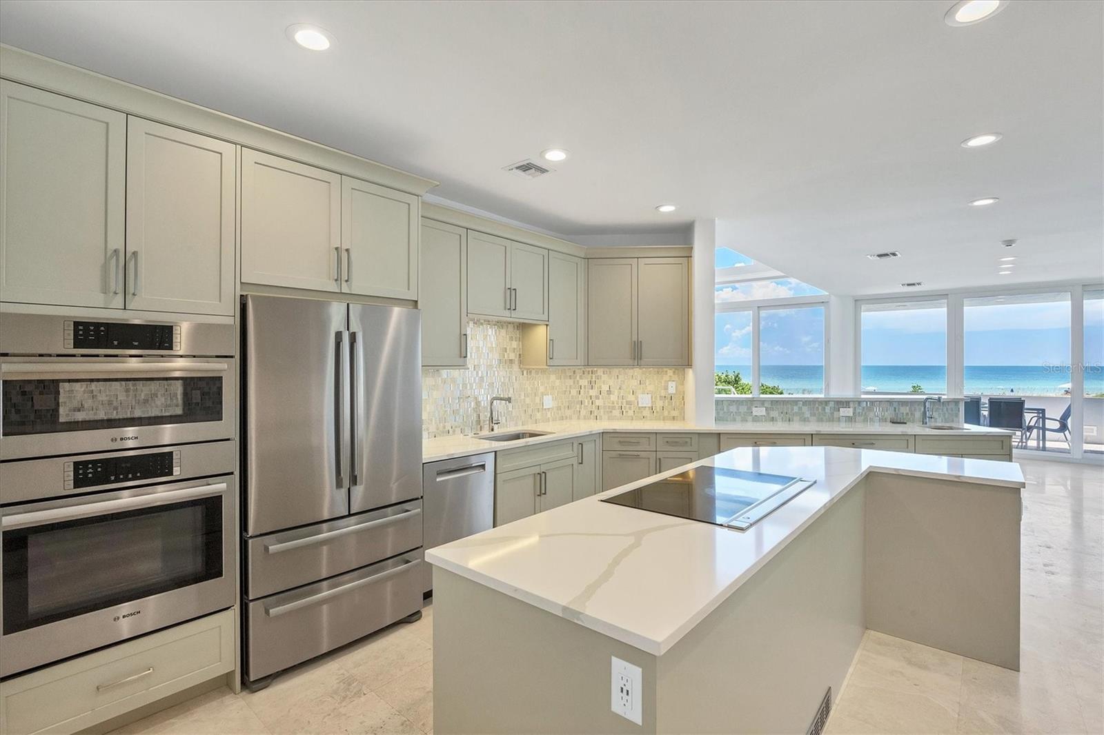 5801 GULF OF MEXICO DR — photo 5