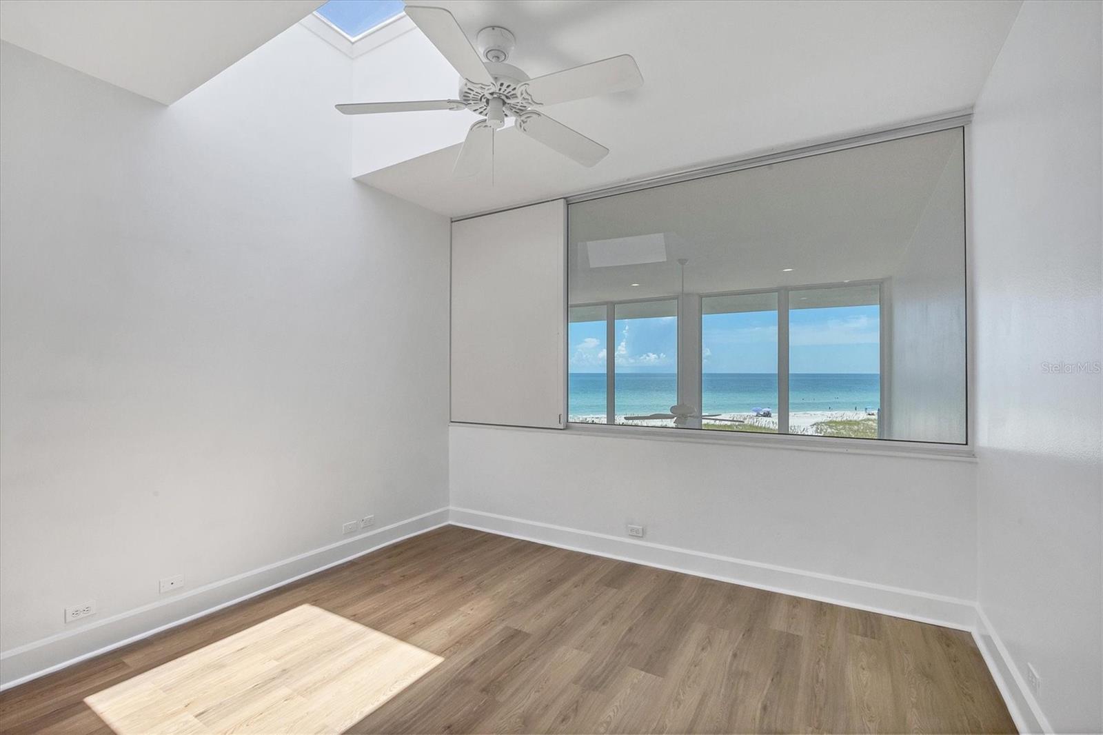 5801 GULF OF MEXICO DR — photo 14