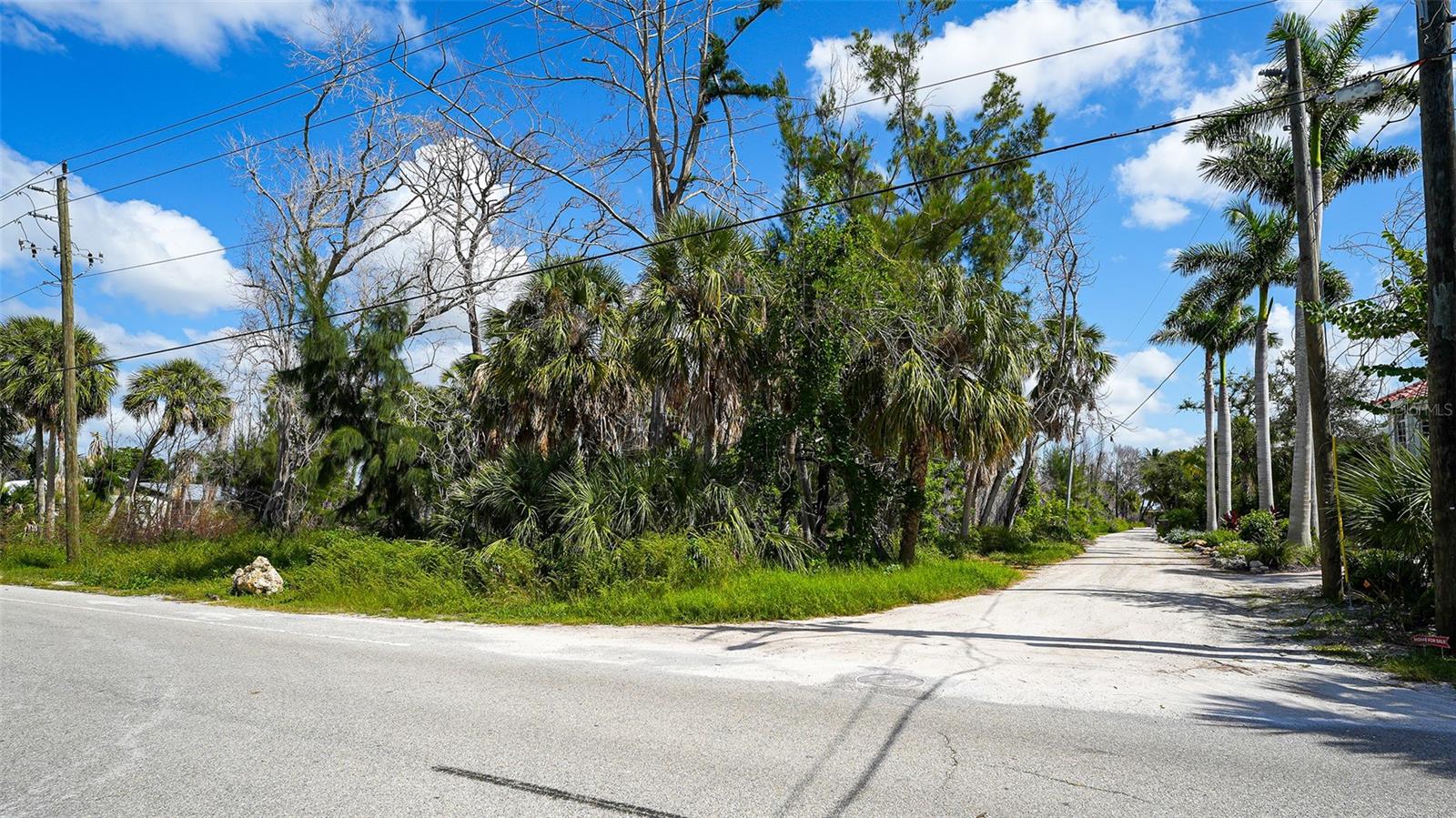 7401-A MIDNIGHT PASS RD #A — photo 9