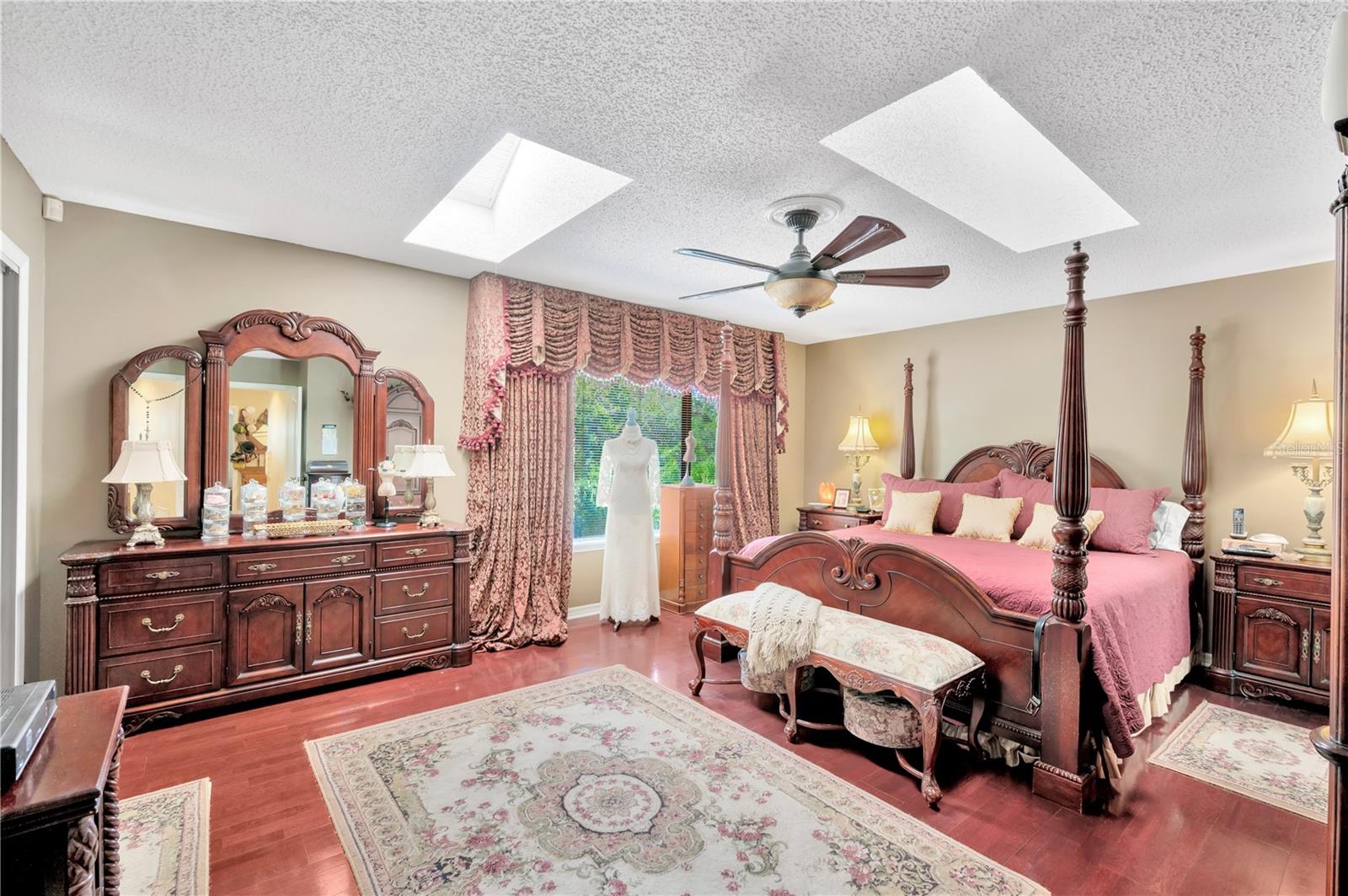 11526 RIVER COUNTRY DR — photo 32