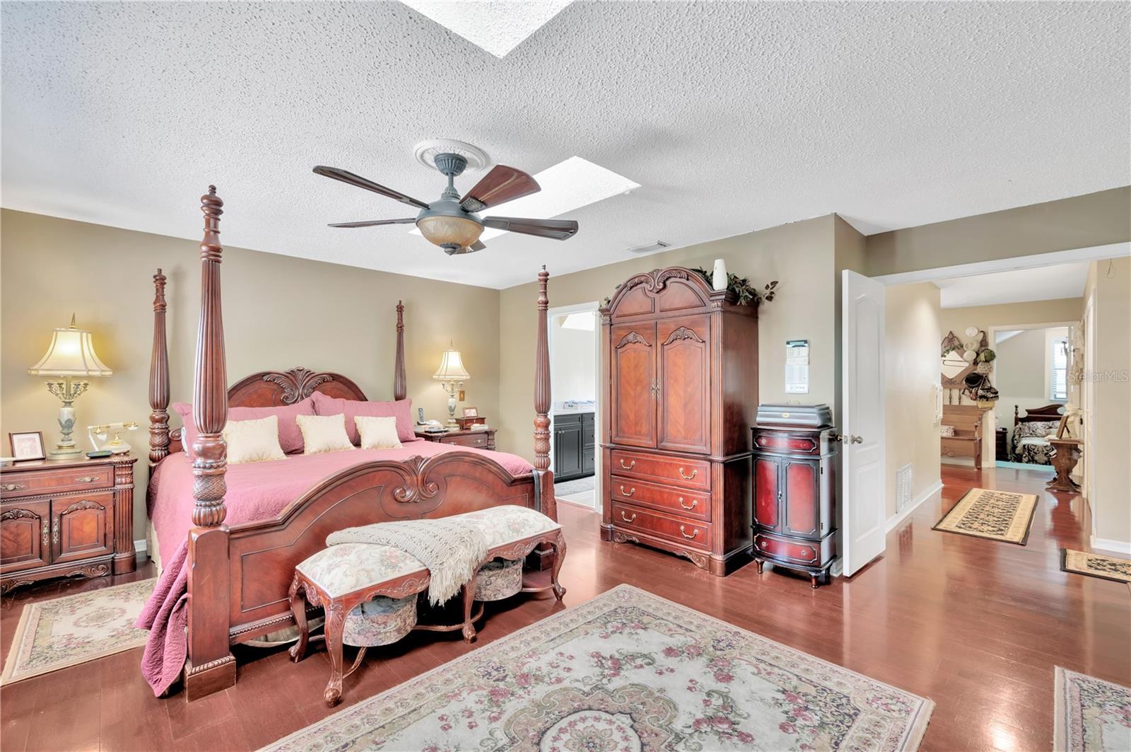 11526 RIVER COUNTRY DR — photo 33