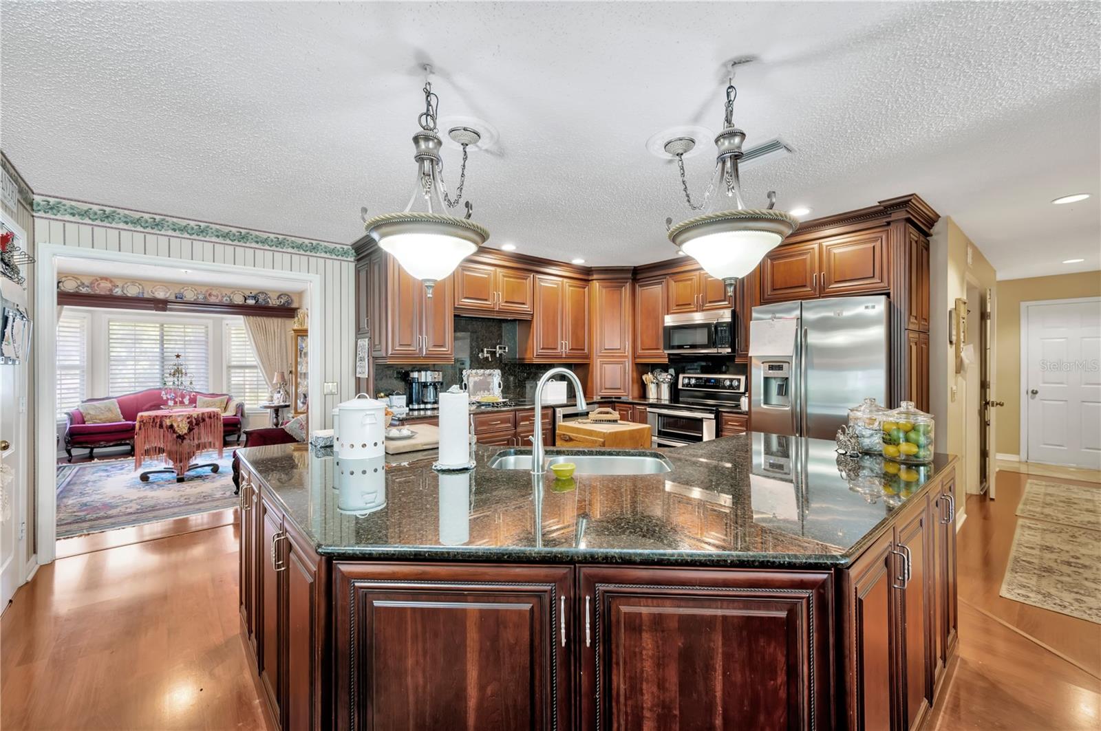 11526 RIVER COUNTRY DR — photo 22