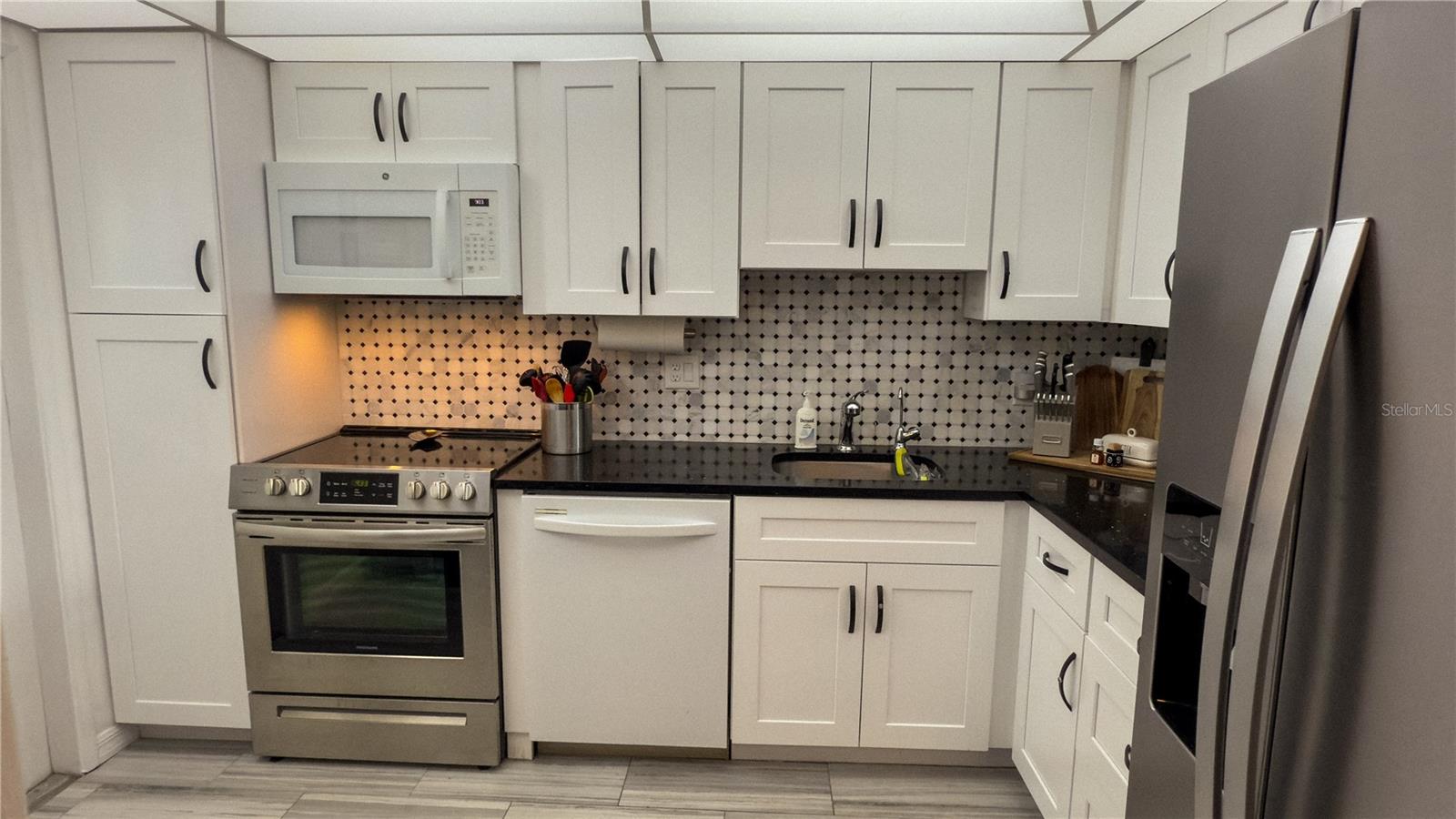 7461 W COUNTRY CLUB DR N #209 — photo 10