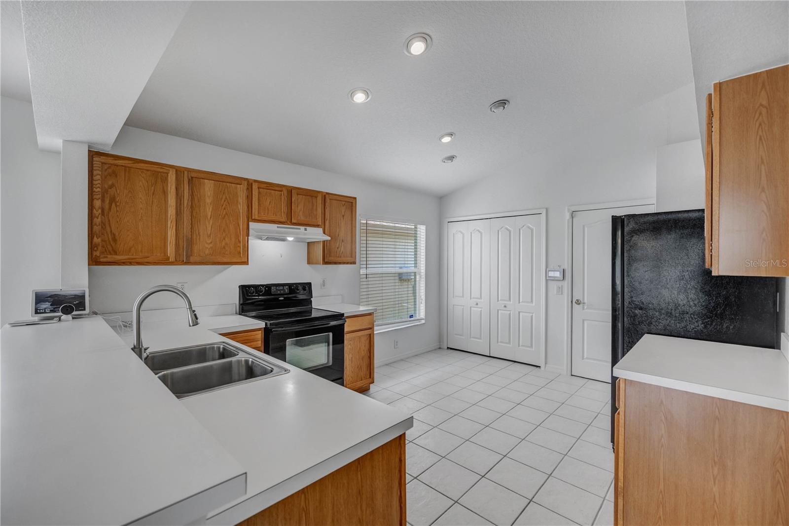 6923 WATERBROOK CT — photo 53