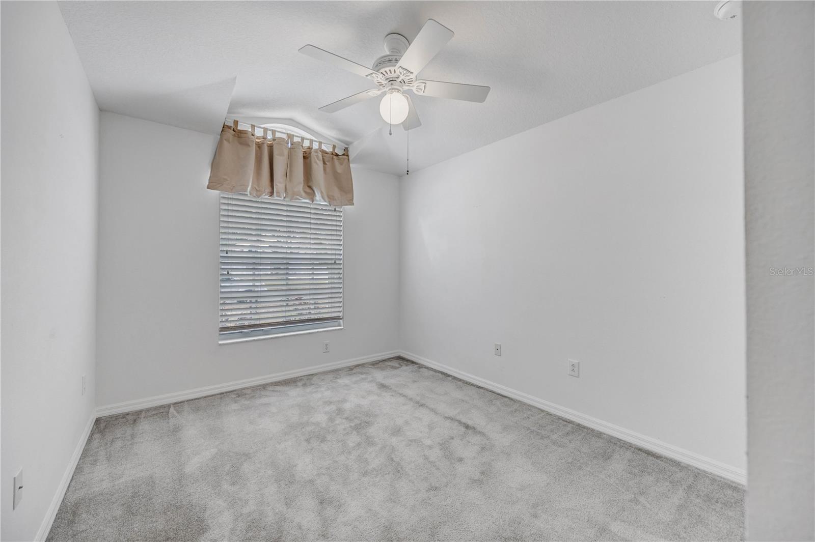 6923 WATERBROOK CT — photo 32