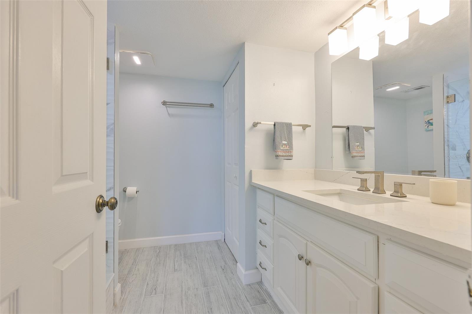 1400 GULF BLVD #704 — photo 20
