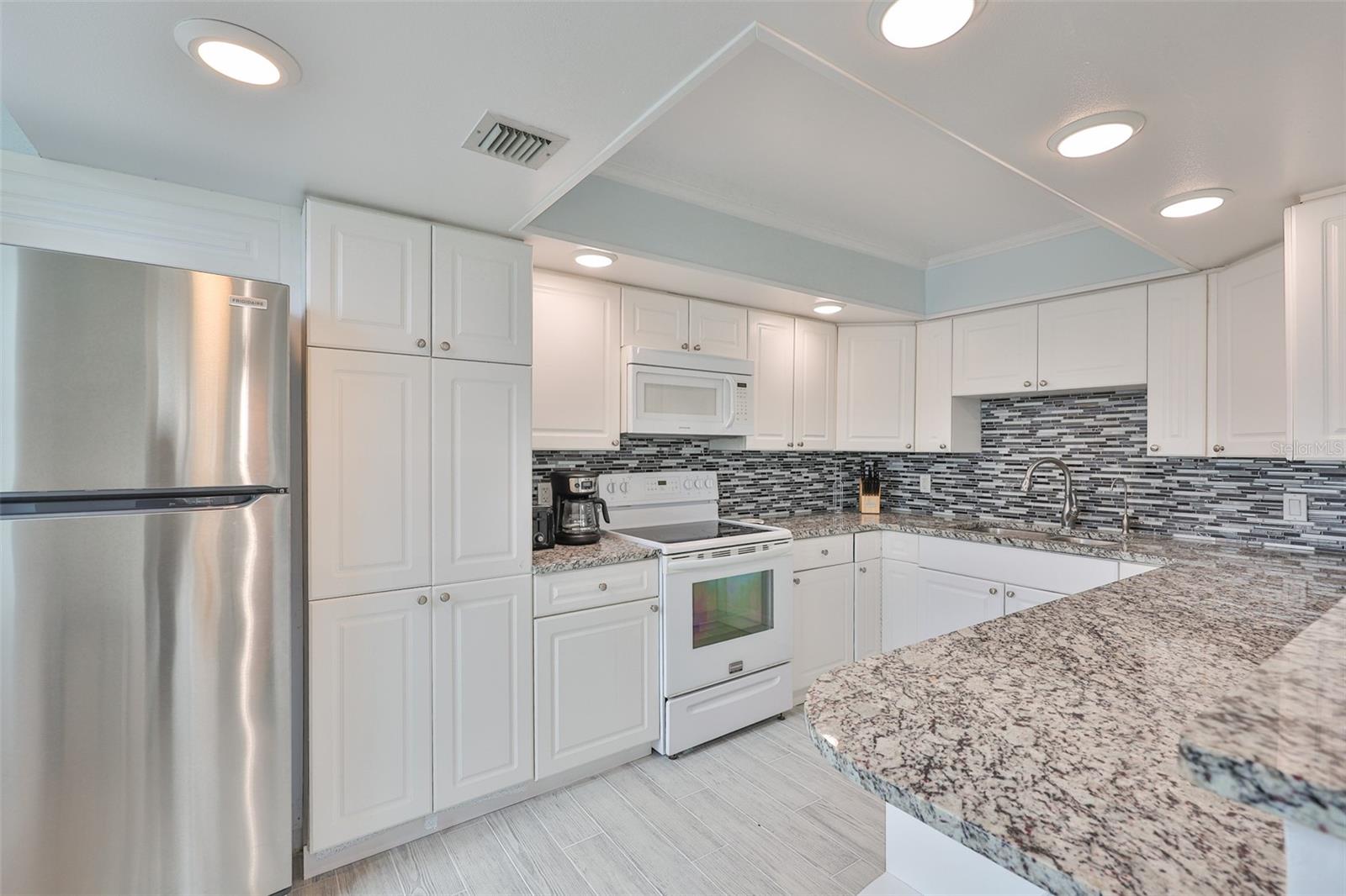 1400 GULF BLVD #704 — photo 11