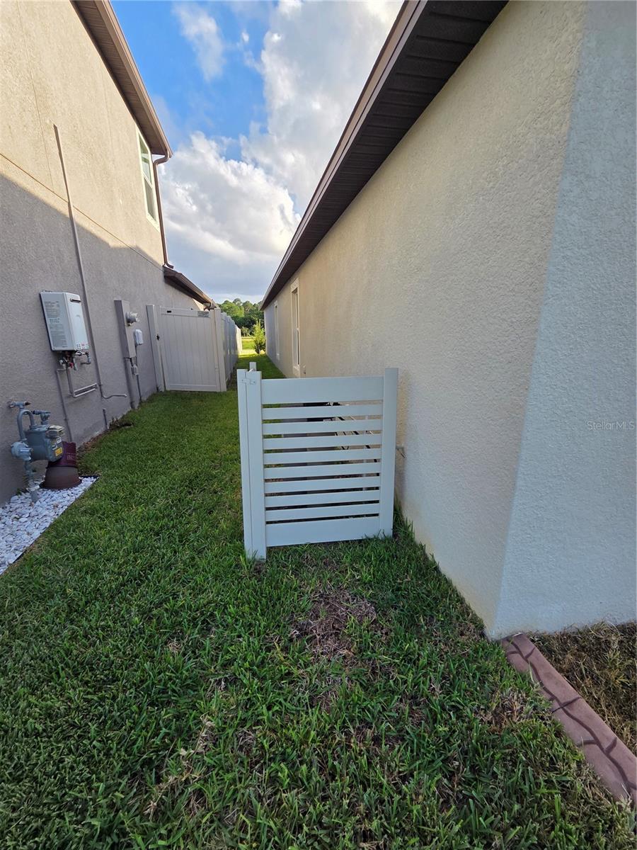 9306 CHANNING HILL DR — photo 18