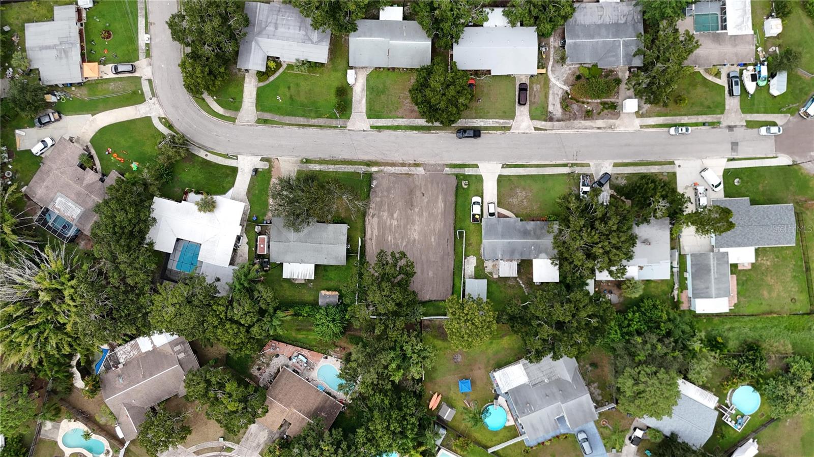 436 COUNTRY CLUB DR — photo 4