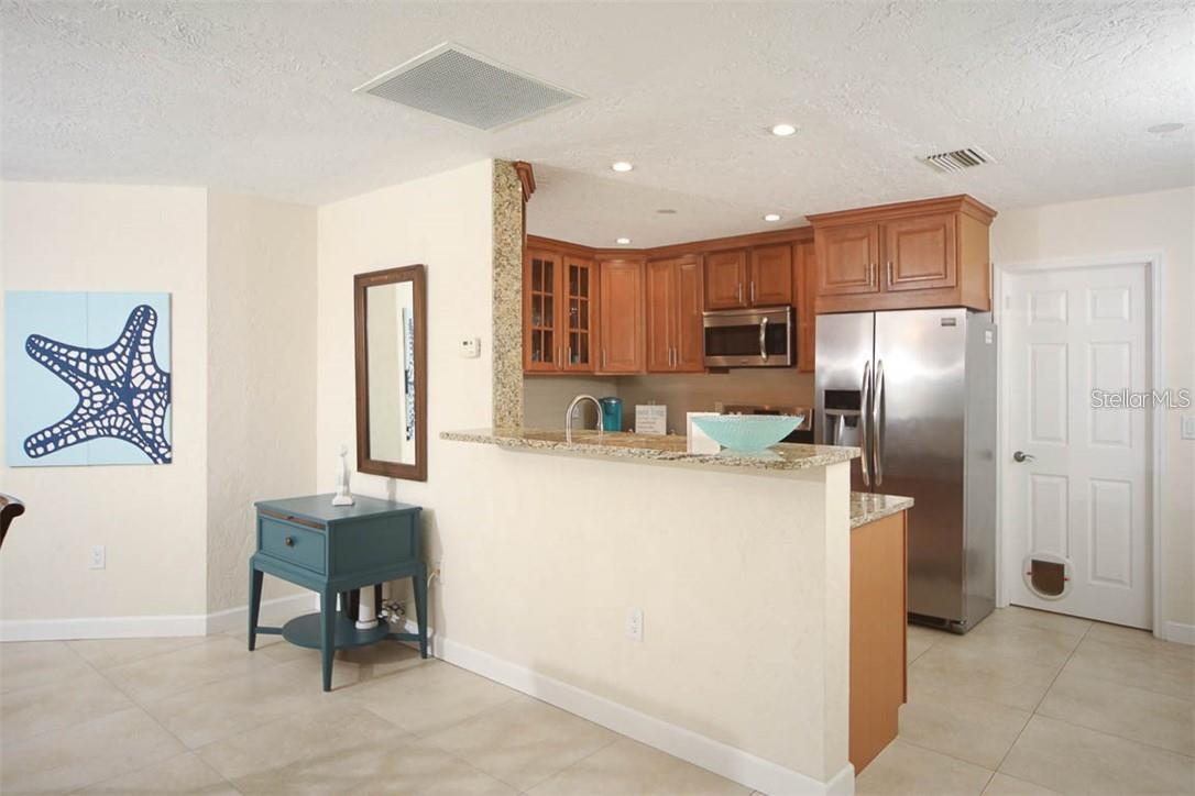 2943 TUCKERSTOWN DR — photo 13