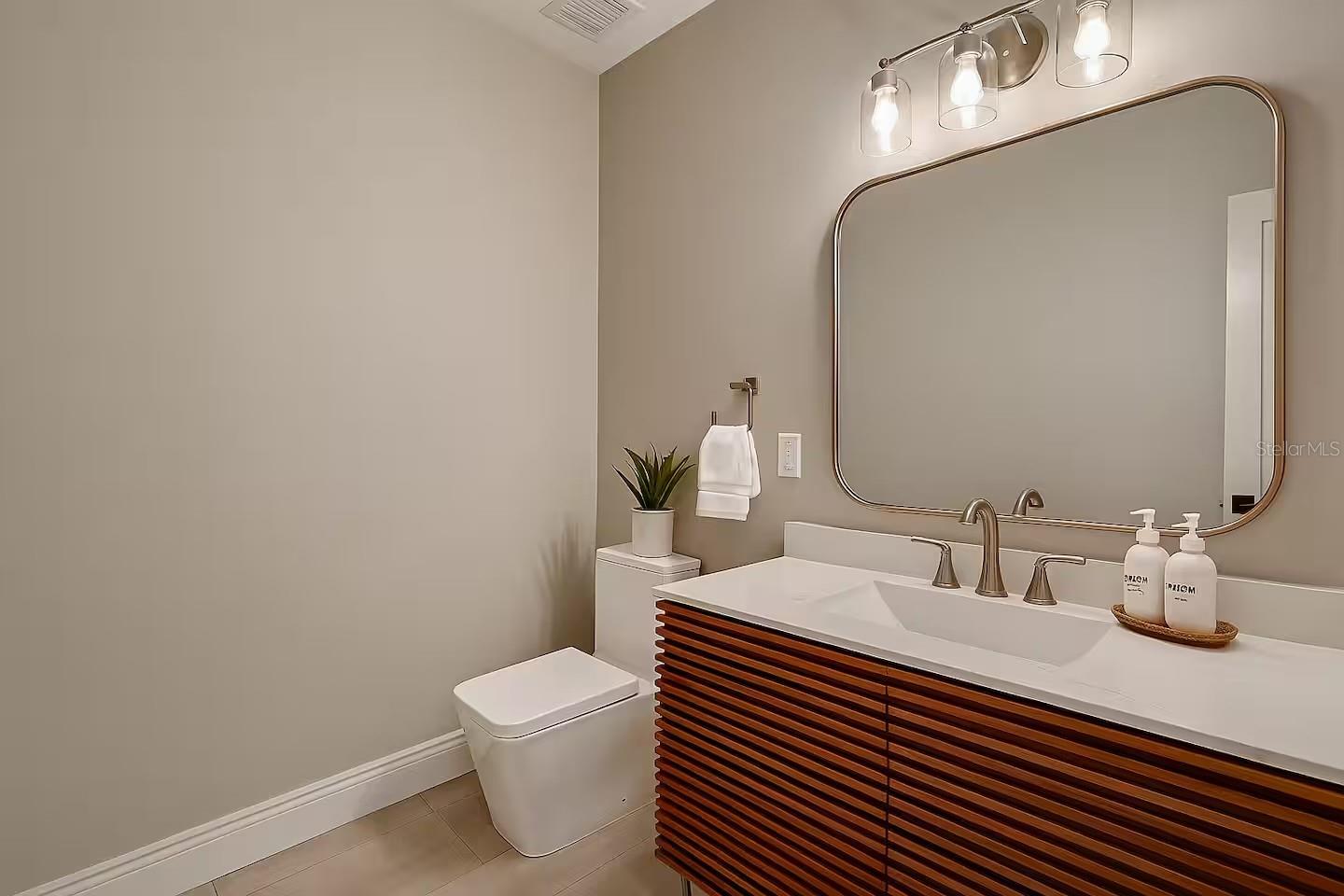 13509 PARK BLVD — photo 26