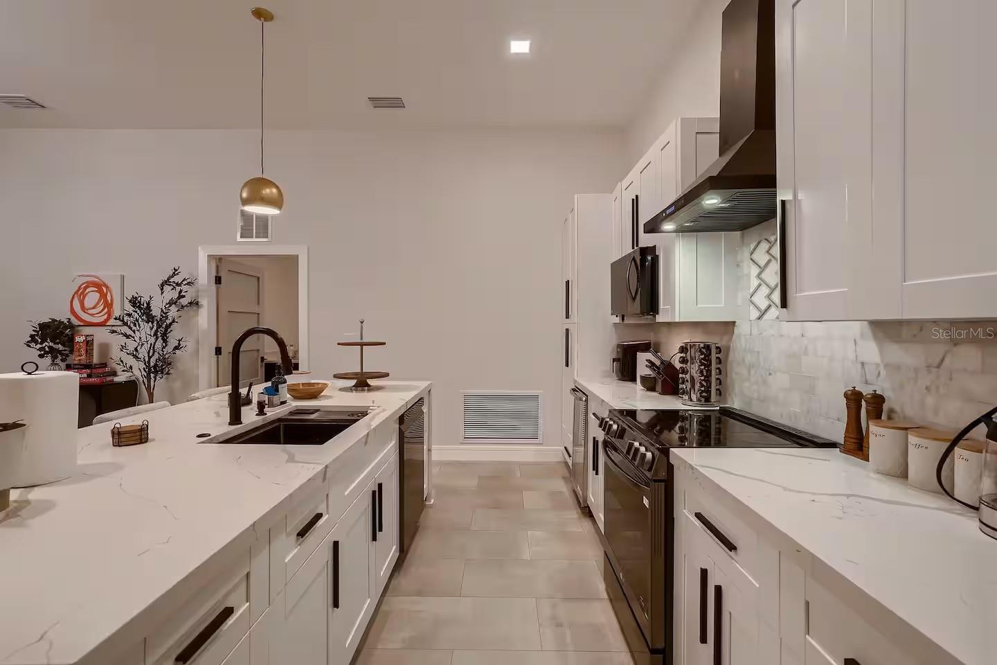 13509 PARK BLVD — photo 5