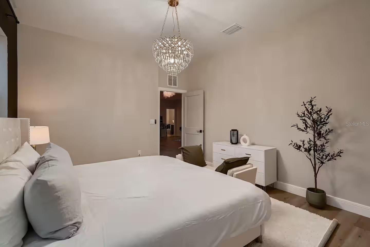 13509 PARK BLVD — photo 19
