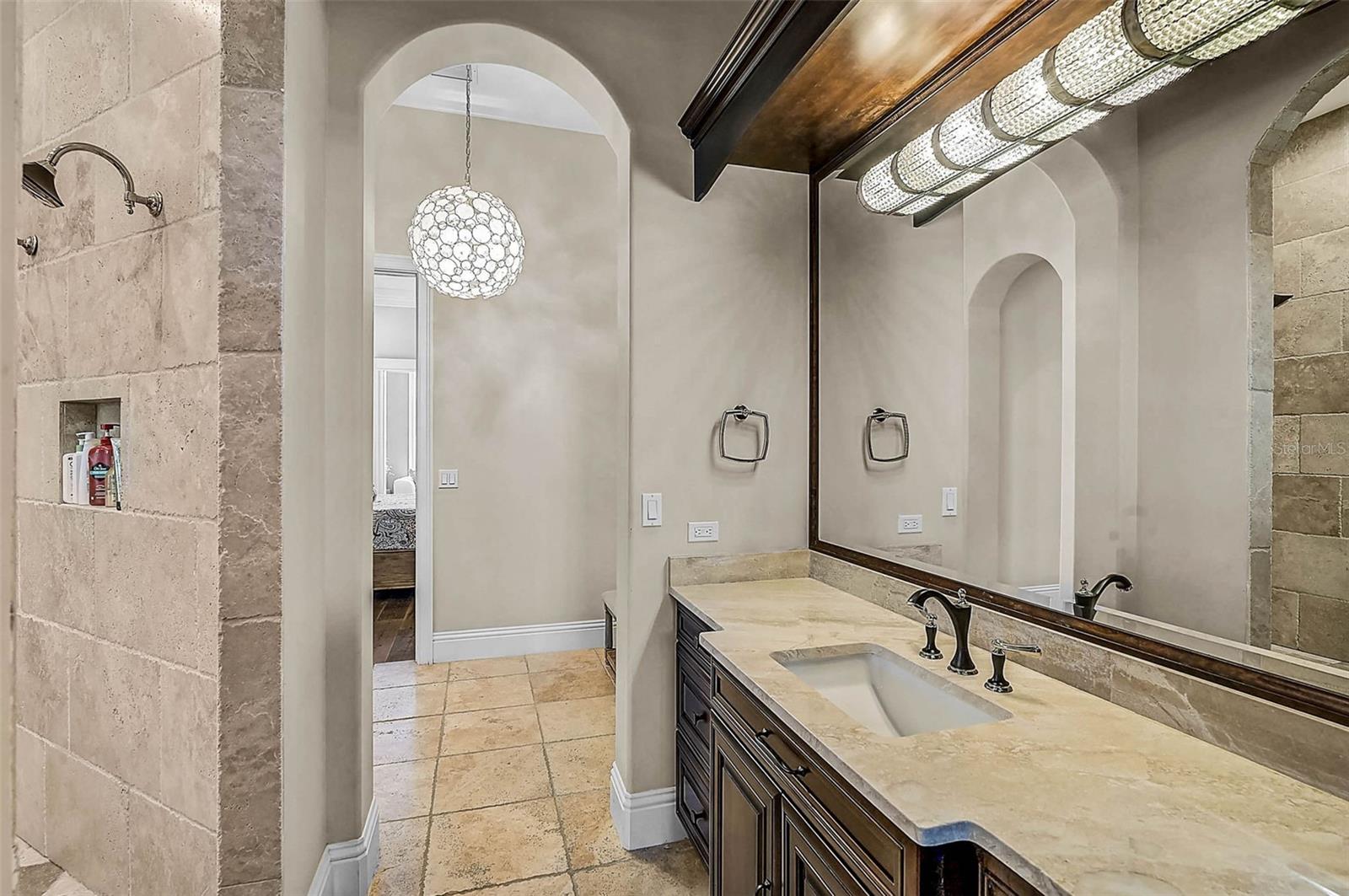 6722 HAWKINS RD — photo 32