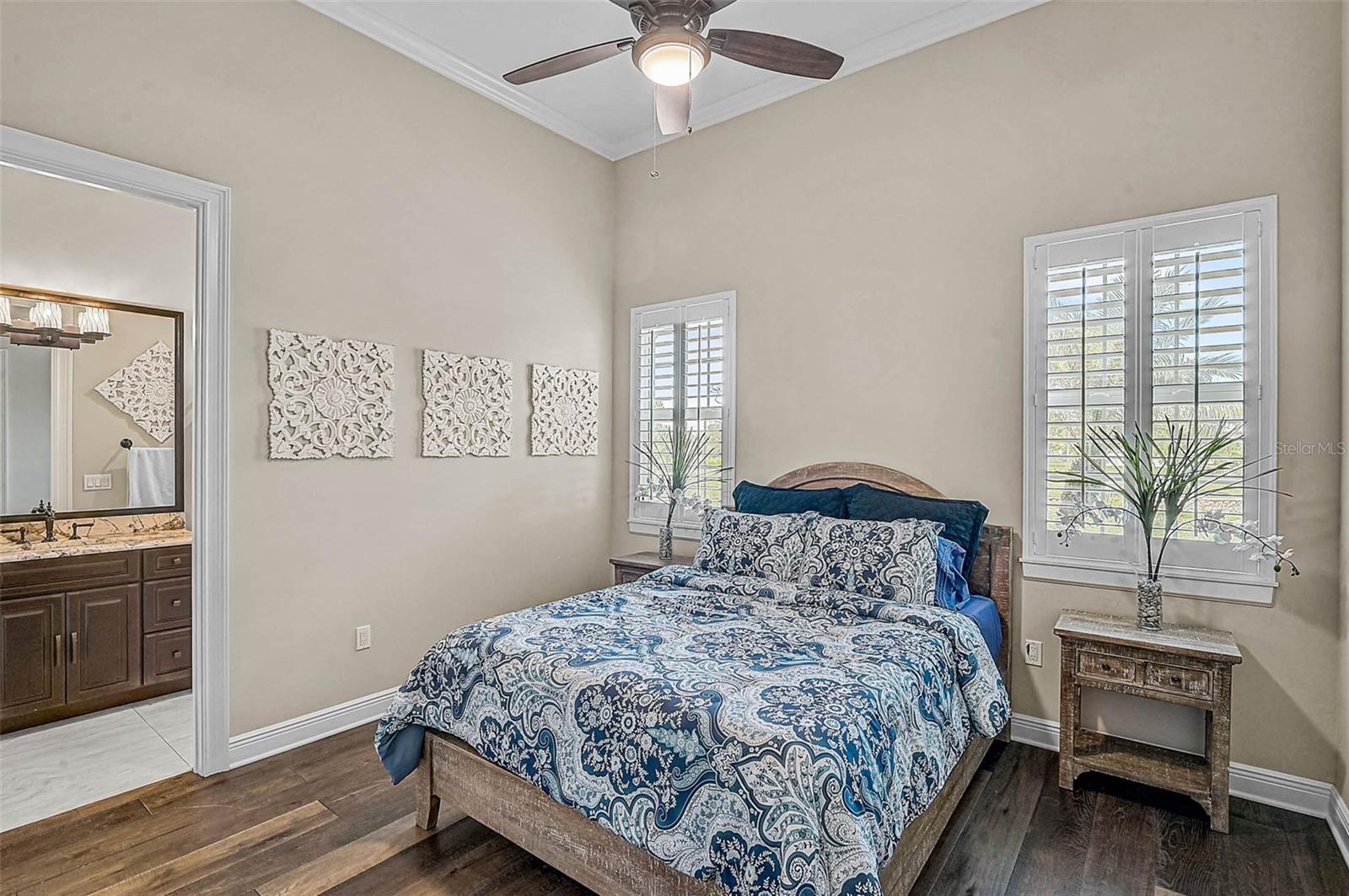 6722 HAWKINS RD — photo 41