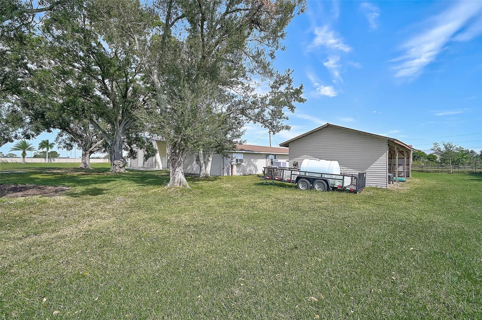 6722 HAWKINS RD — photo 74