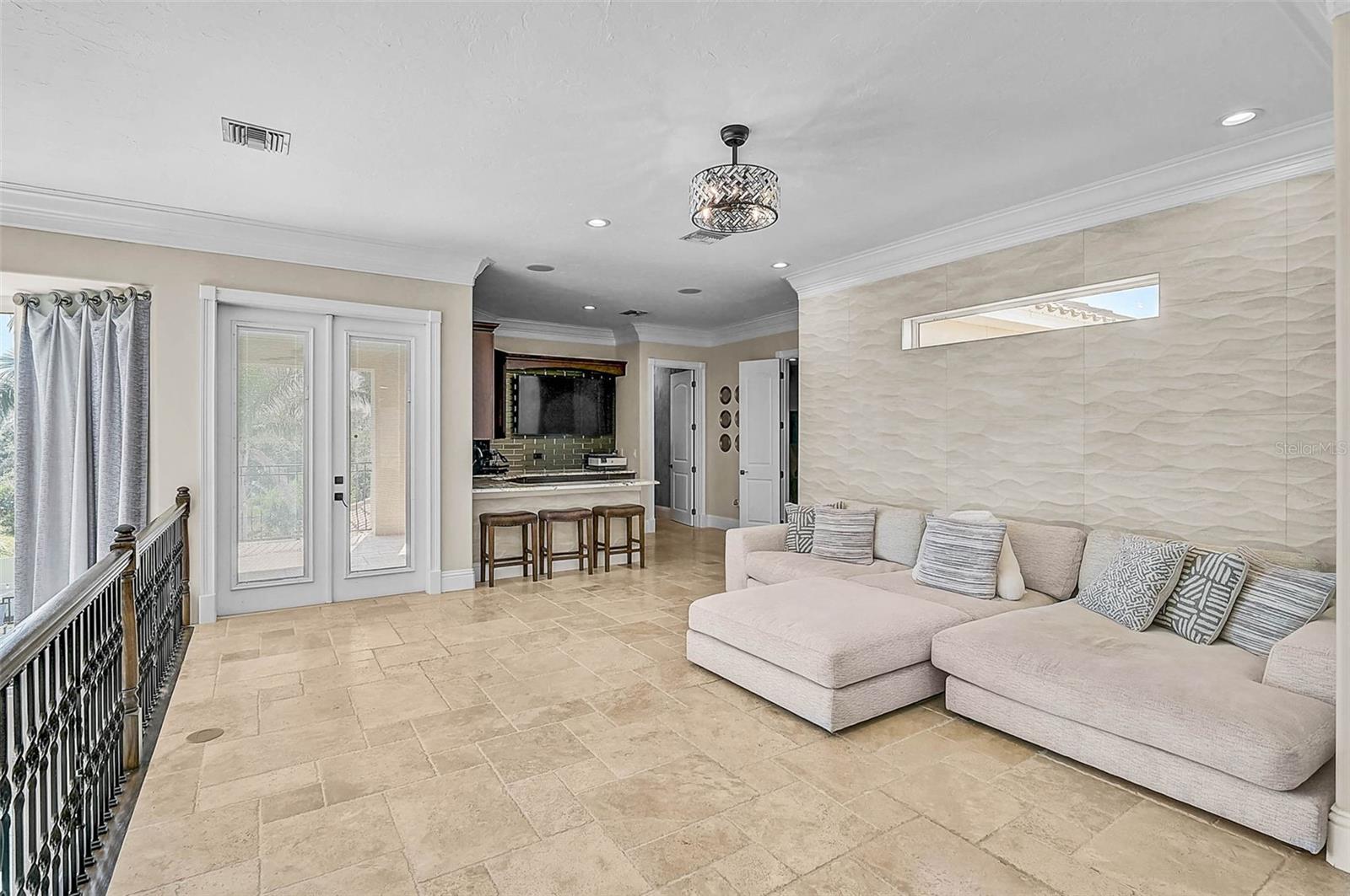 6722 HAWKINS RD — photo 35