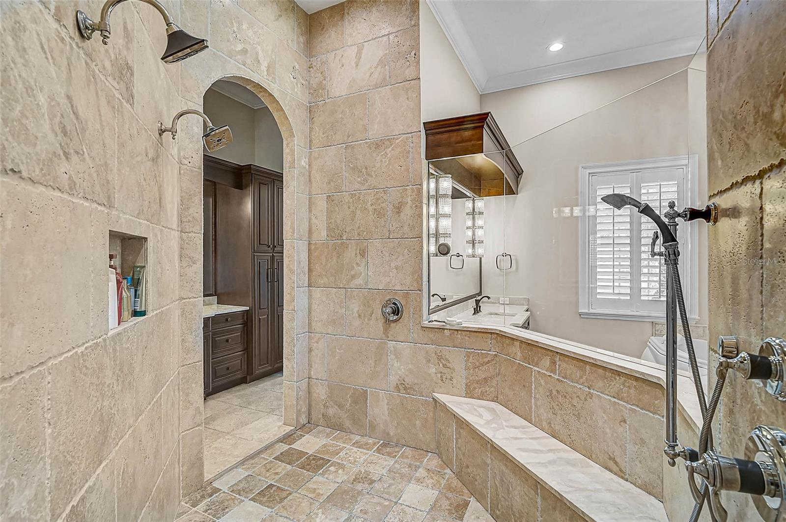 6722 HAWKINS RD — photo 33