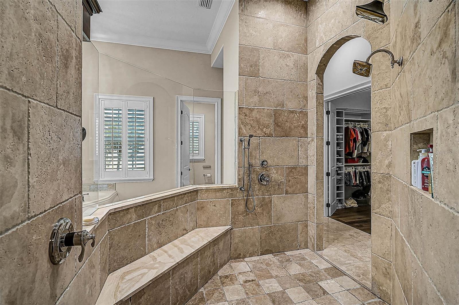 6722 HAWKINS RD — photo 31