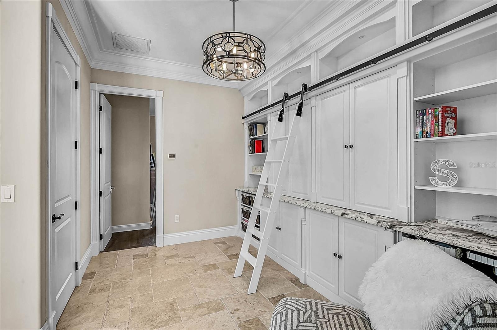 6722 HAWKINS RD — photo 39