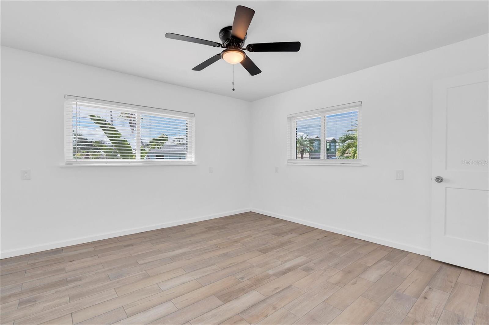 197 LIDO DR — photo 22