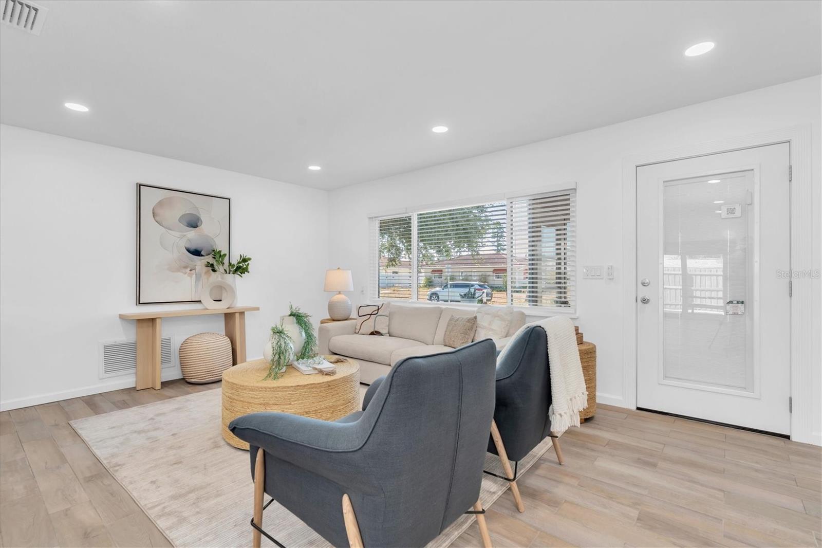 197 LIDO DR — photo 8