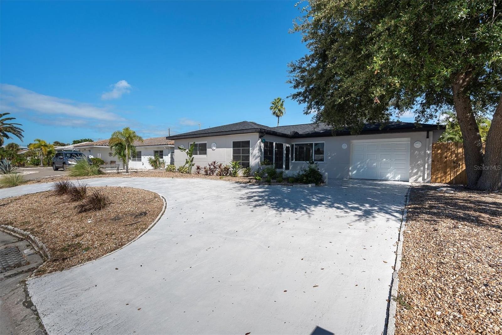 197 LIDO DR — photo 38