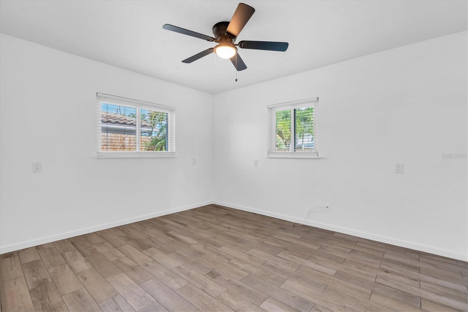 197 LIDO DR — photo 26