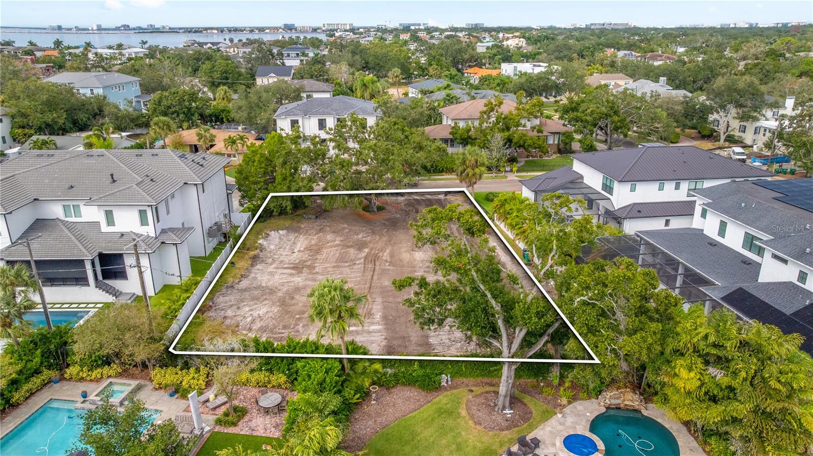 5002 W POE AVE — photo 2