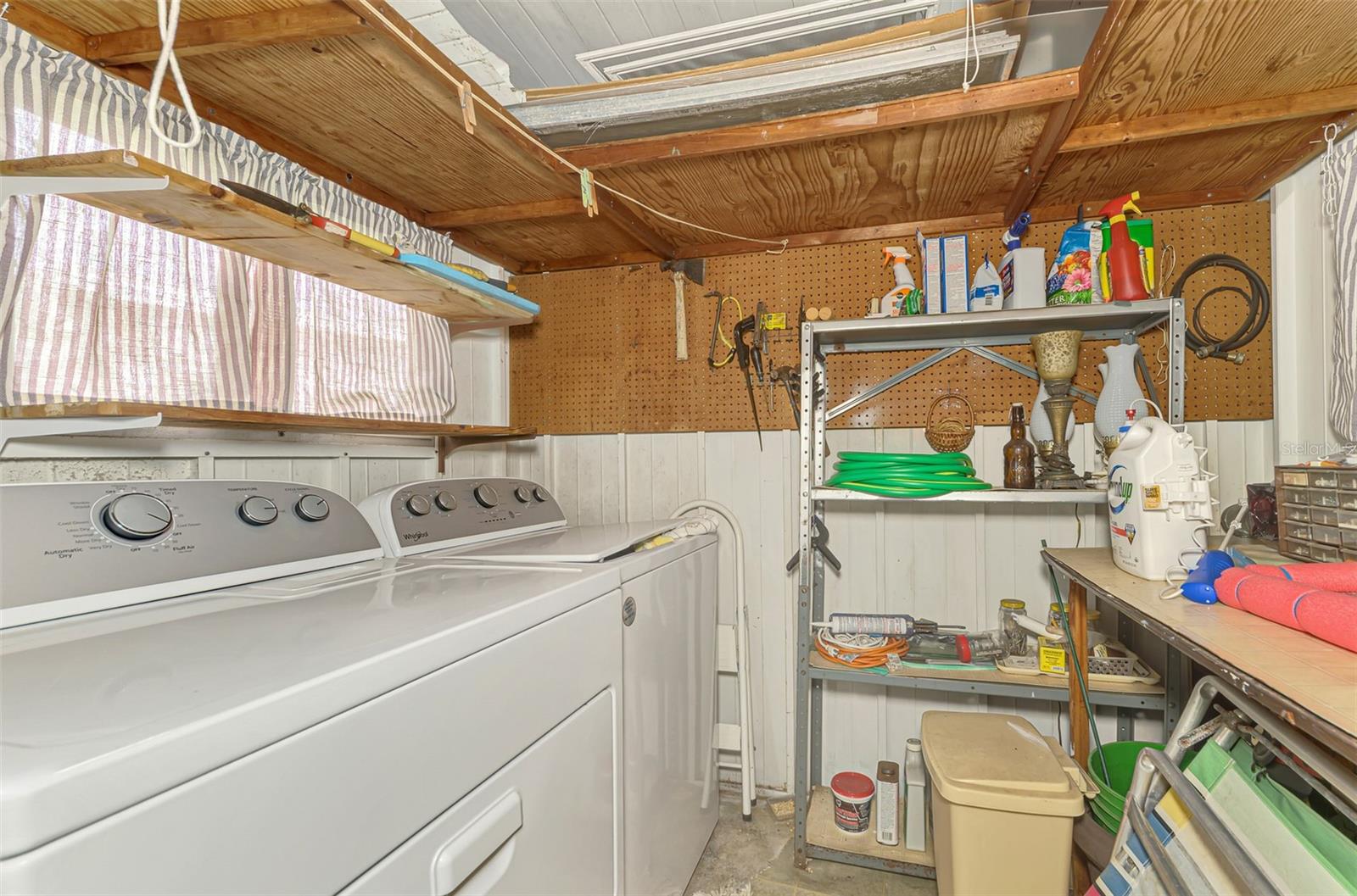 259 INNER DR E — photo 21