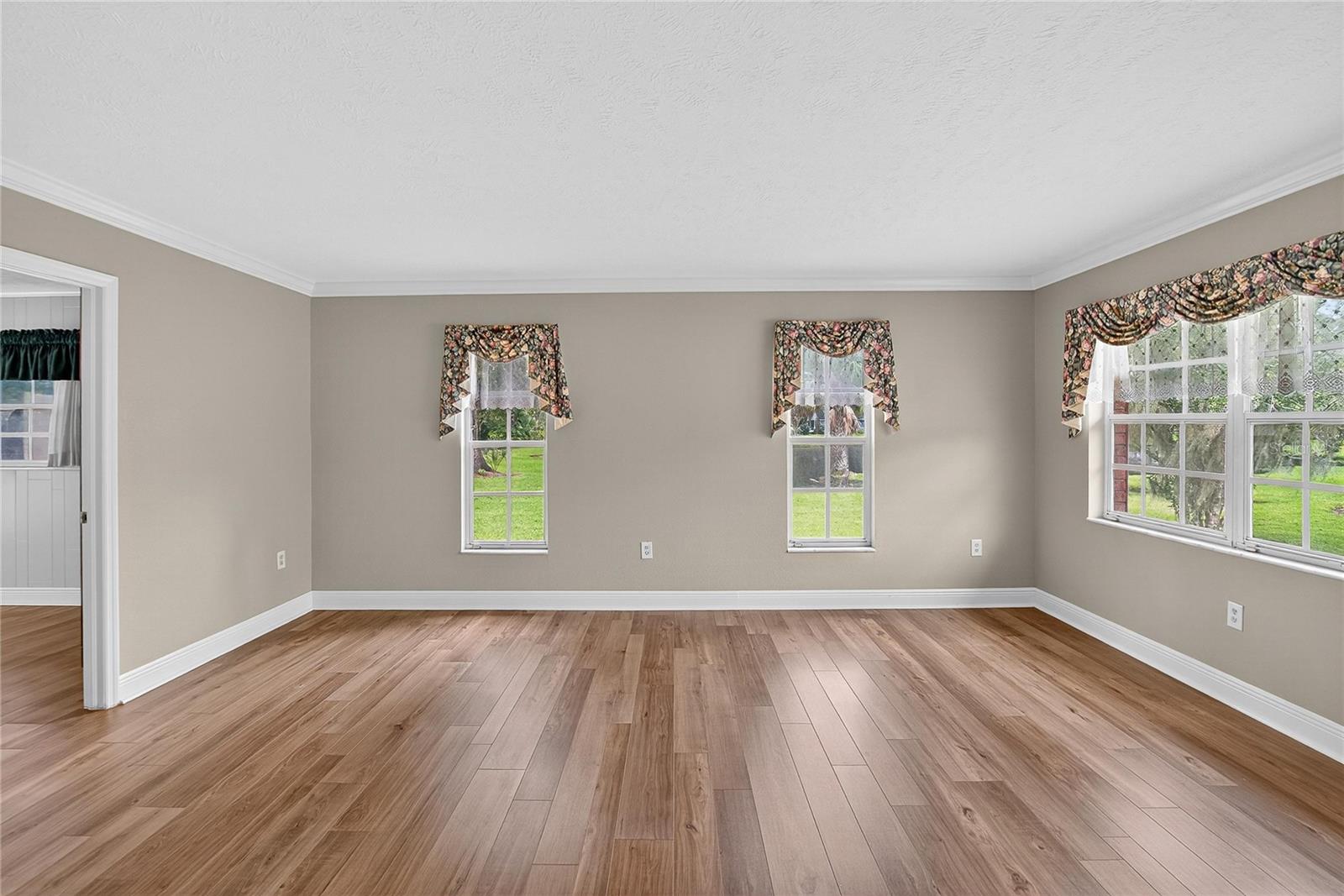 1502 AZALEA ST — photo 12