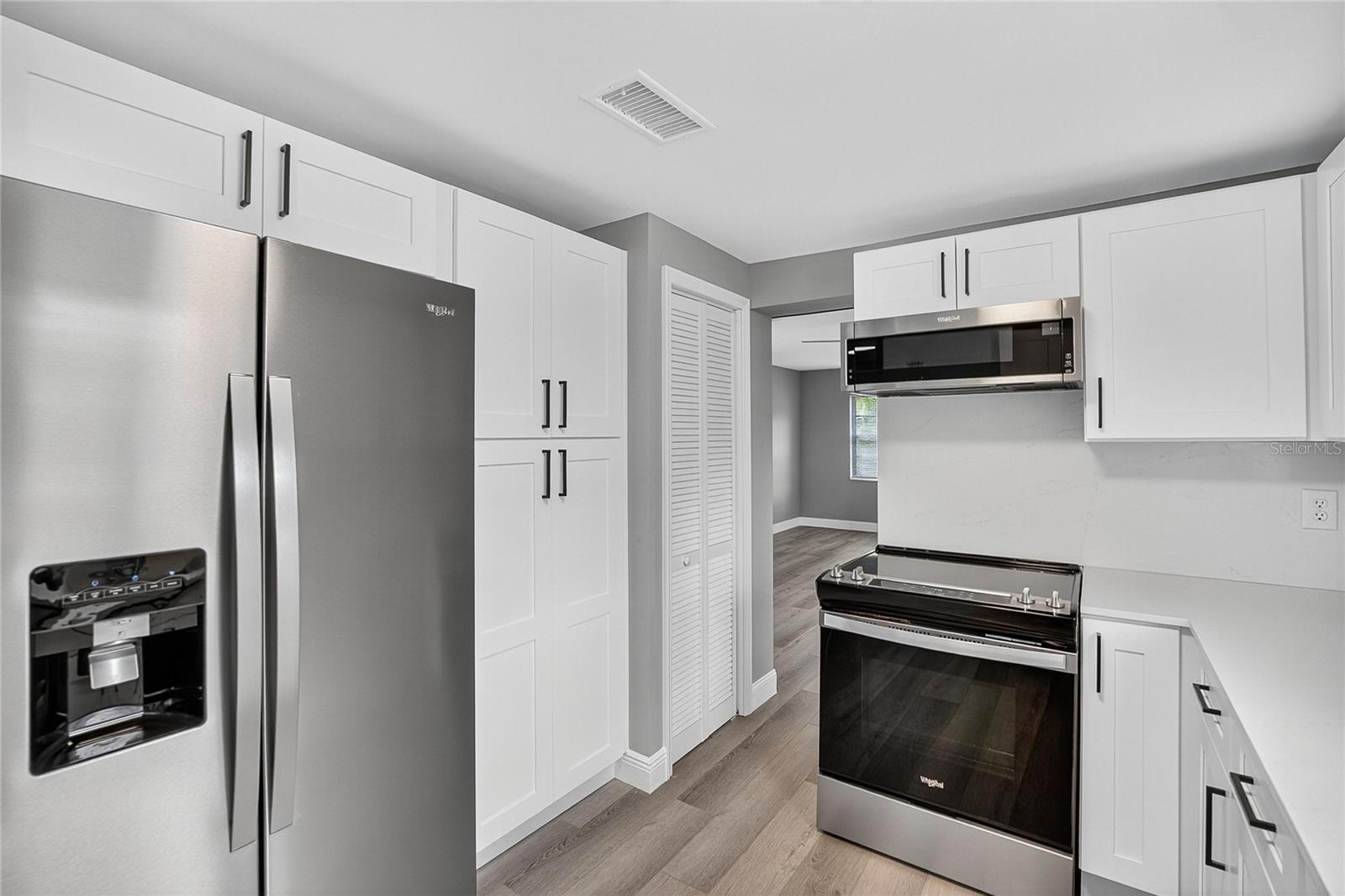 1502 AZALEA ST — photo 53