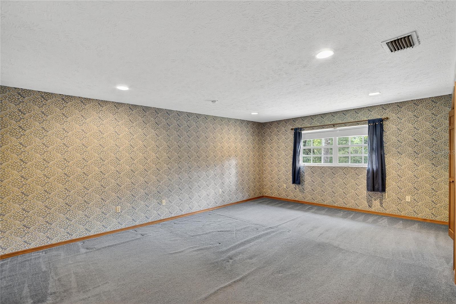 1502 AZALEA ST — photo 37