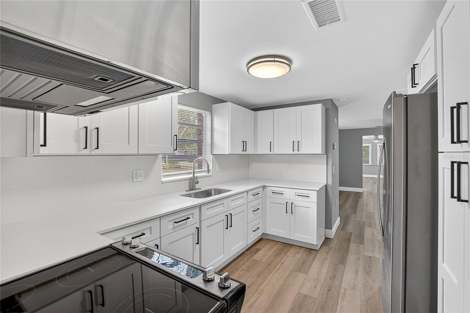 1502 AZALEA ST — photo 54