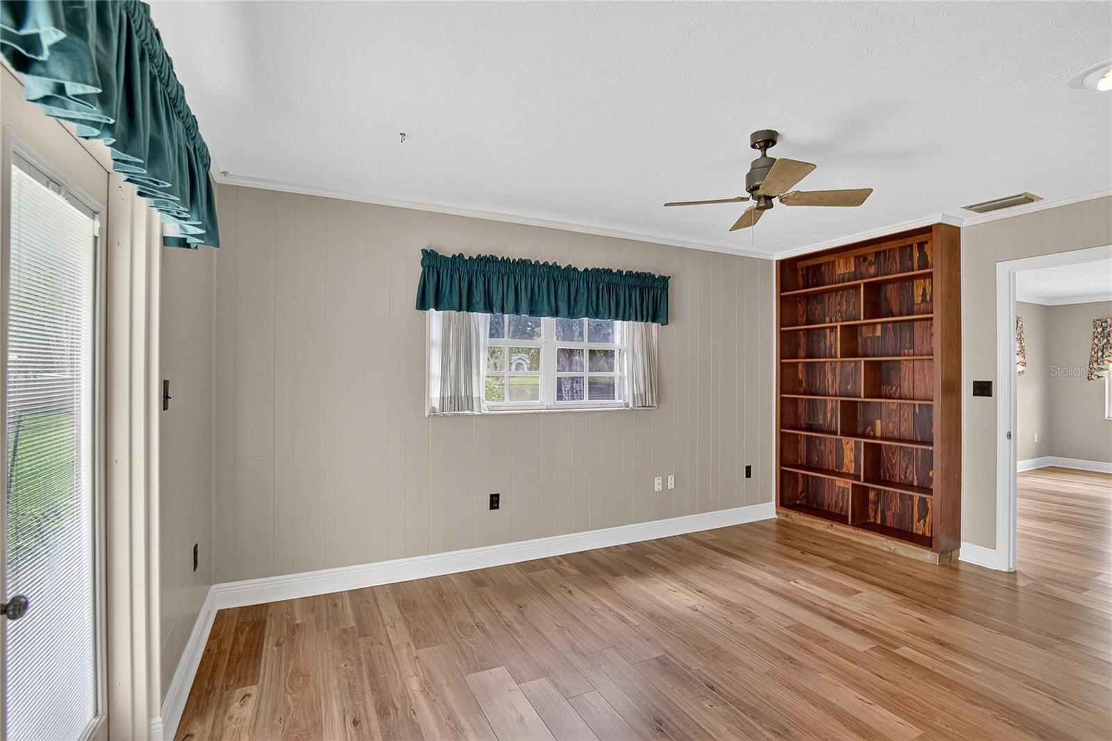 1502 AZALEA ST — photo 18